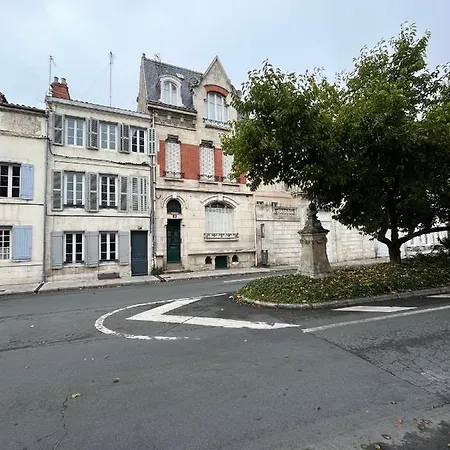 L'Appart Sur Jardin 42M2 Tres Calme La Rochelle  Exterior photo