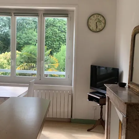 L'Appart Sur Jardin 42M2 Tres Calme La Rochelle  Exterior photo