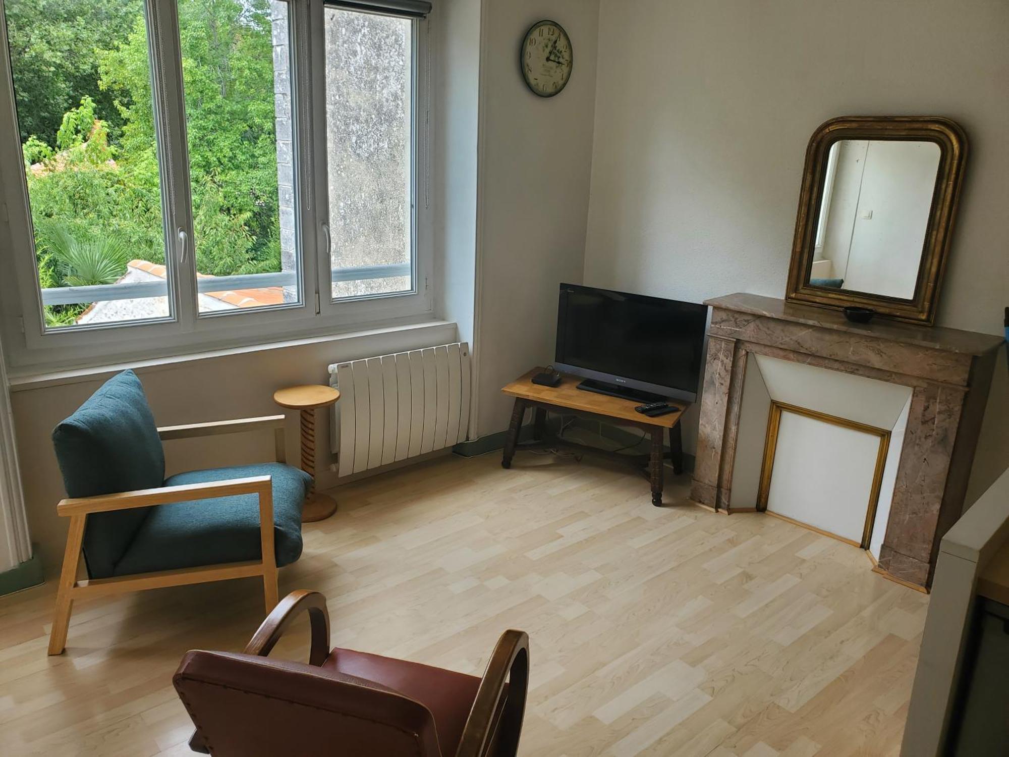 Apartment L'appart Sur Jardin 42m2 Tres Calme La Rochelle (Charente-Maritime)